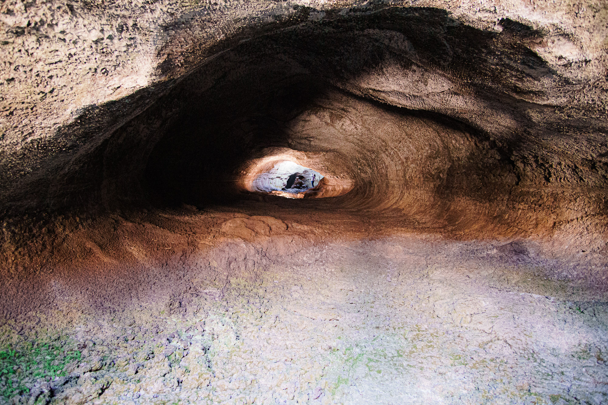 Trekking Etna, Grotta lamponi